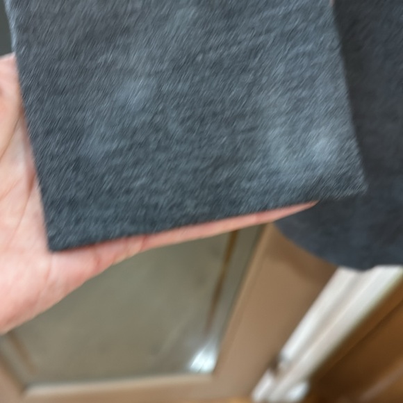 Denver Hayes Button Shall Size Medium - Picture 3 of 7